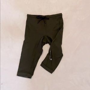 Lulu cropped leggings